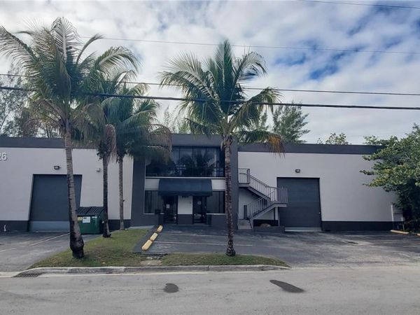 2100 NW 93rd Ave, Doral, FL 33172