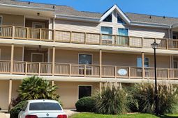 1025 Plantation Dr. W photo 4