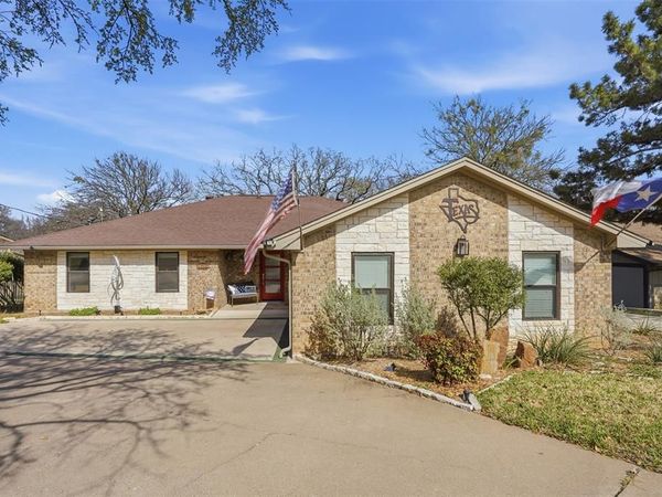 4705 Cimmaron Trail, De Cordova, TX 76049