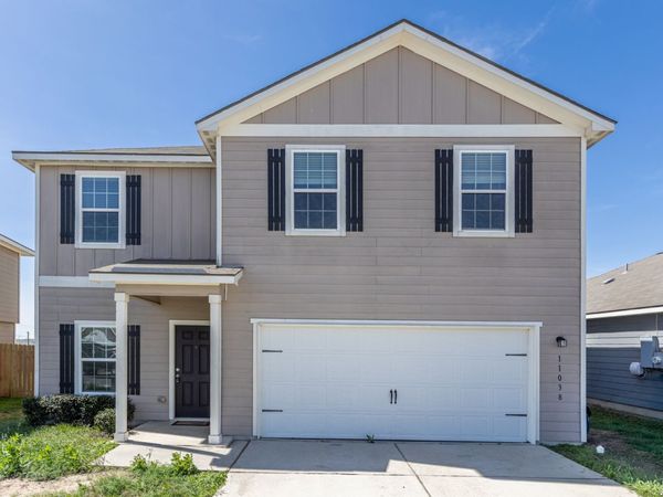 11038 eyelet, Converse, TX 78109