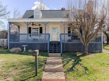 104 JACKSON AVE, ELKTON, VA 22827