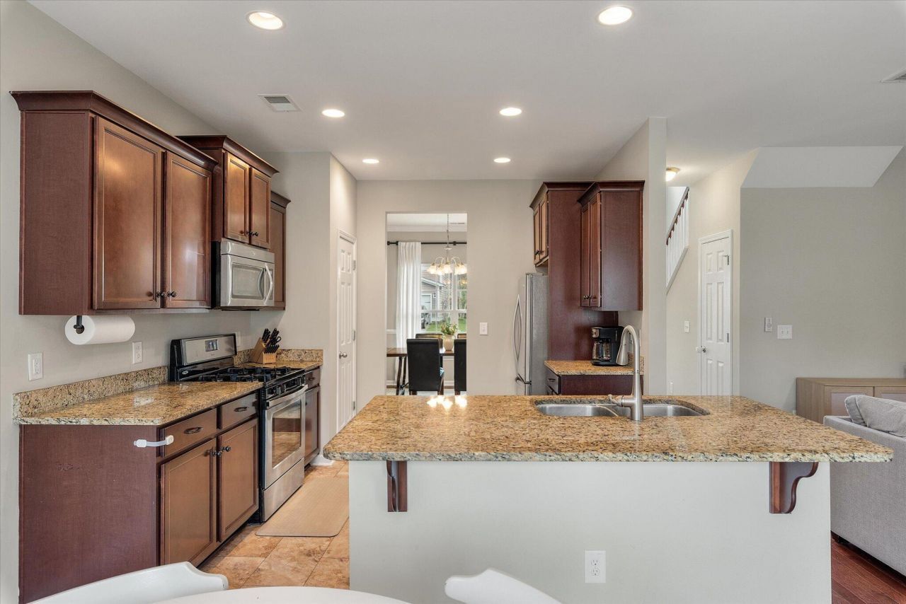 8536 Majestic Street Photo 10