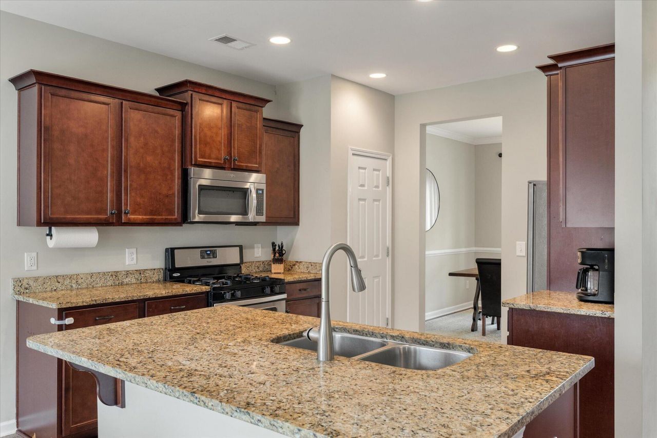 8536 Majestic Street Photo 11