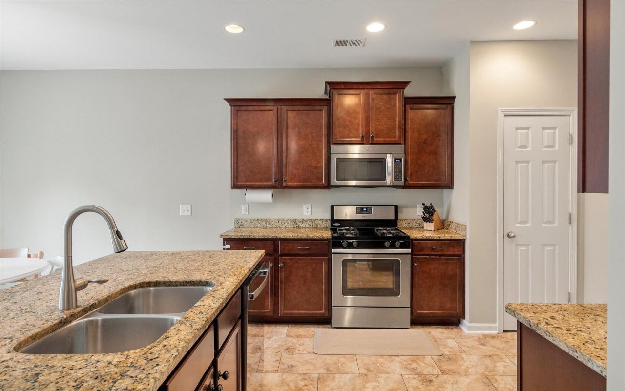 8536 Majestic Street Photo 13