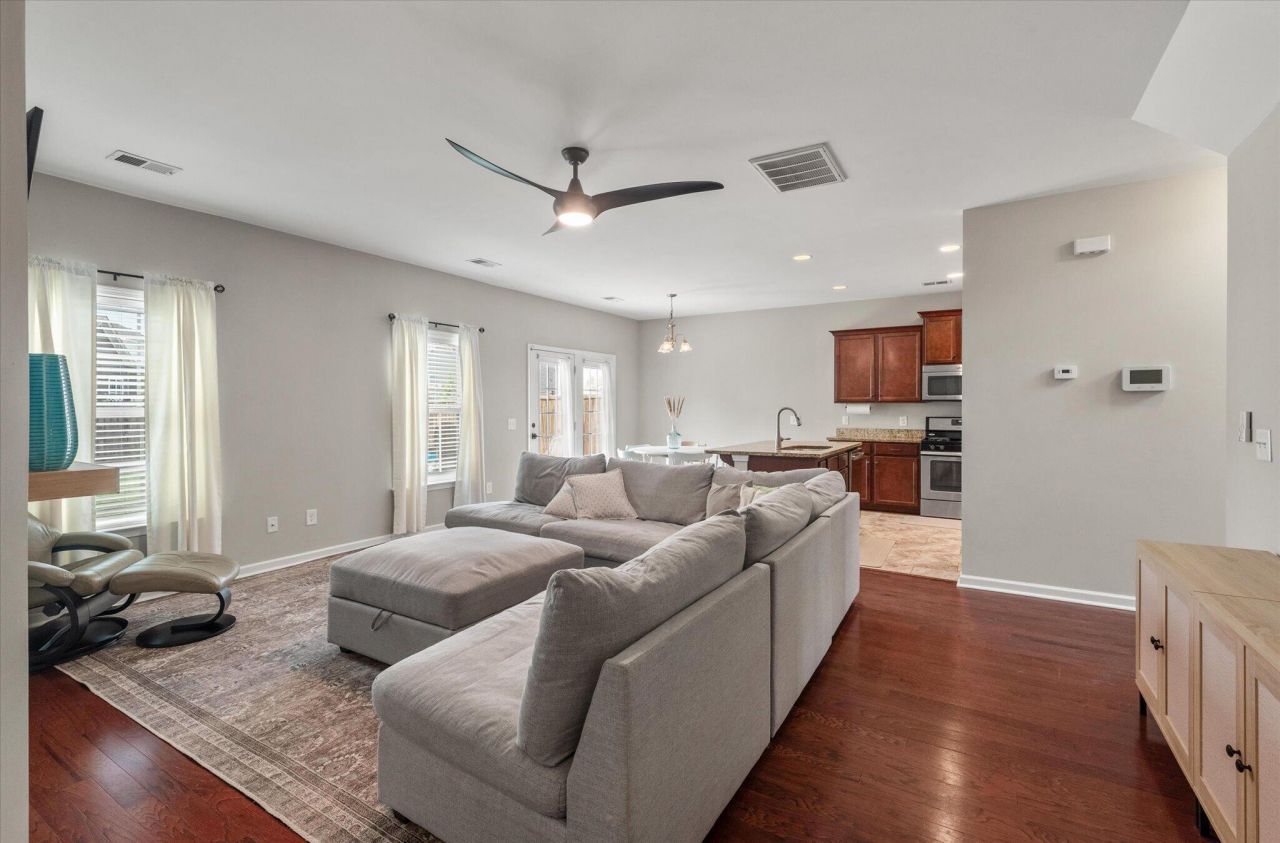 8536 Majestic Street Photo 20