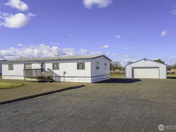 4934 Road M NE, Moses Lake, WA 98837