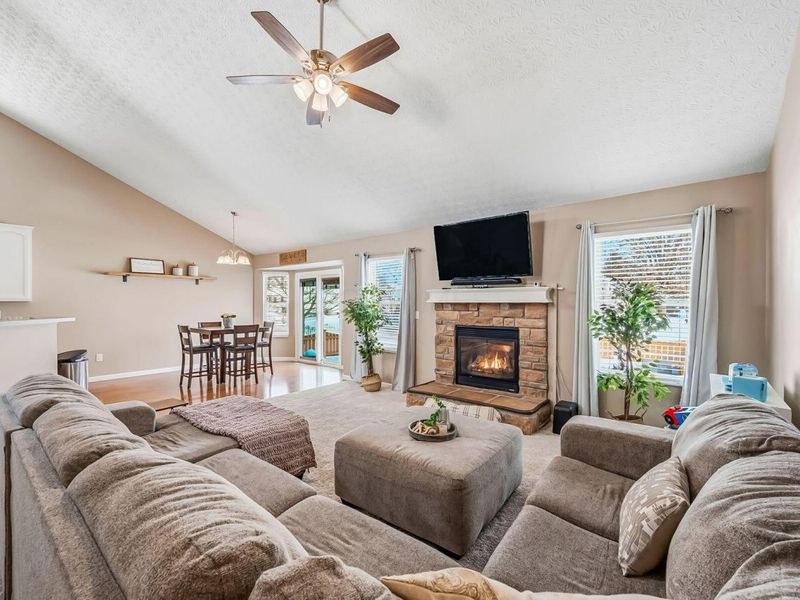 4032 Ponds Edge Street Street, Grove City, OH 43123 Photo 10