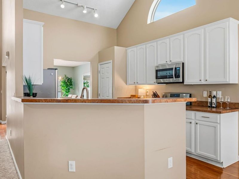 4032 Ponds Edge Street Street, Grove City, OH 43123 Photo 13