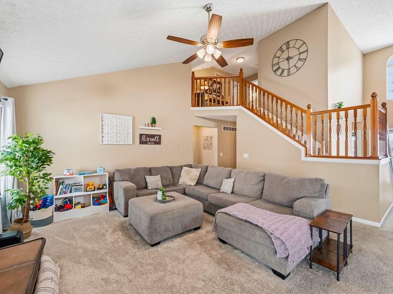 4032 Ponds Edge Street Street, Grove City, OH 43123 Photo 6