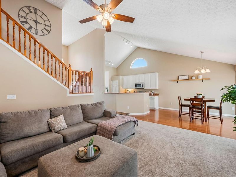 4032 Ponds Edge Street Street, Grove City, OH 43123 Photo 7