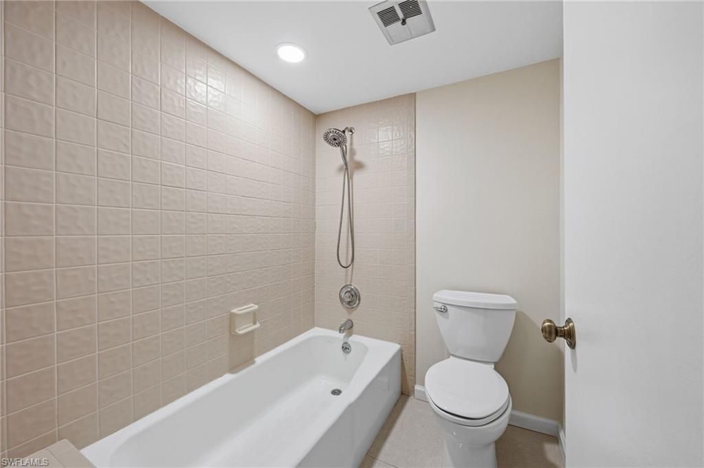 116 Pinebrook Dr, Fort Myers, FL 33907 Photo