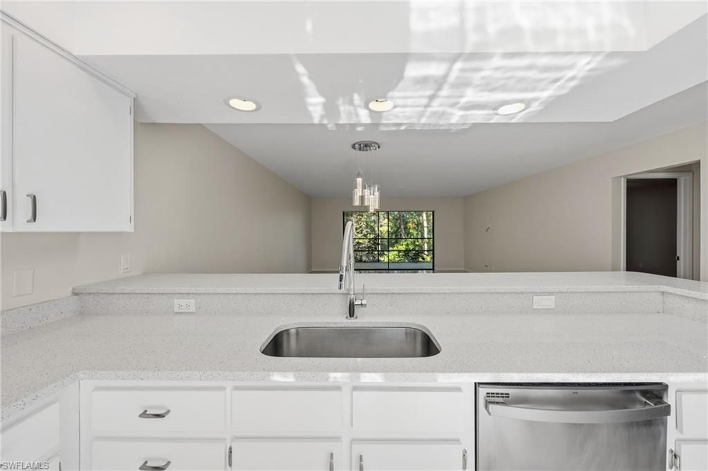 116 Pinebrook Dr, Fort Myers, FL 33907 Photo