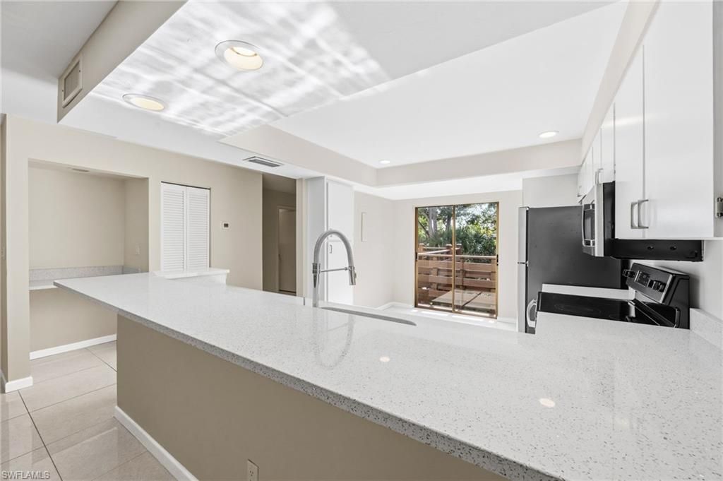 116 Pinebrook Dr, Fort Myers, FL 33907 Photo