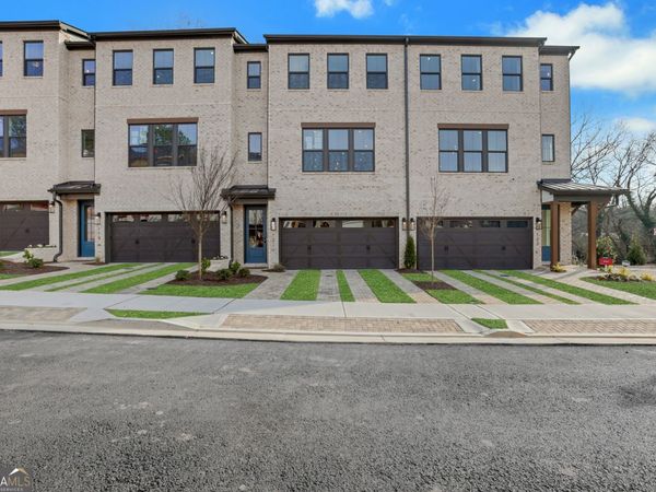 121 Bridgecrest Road, Unit 26, Roswell, GA 30075