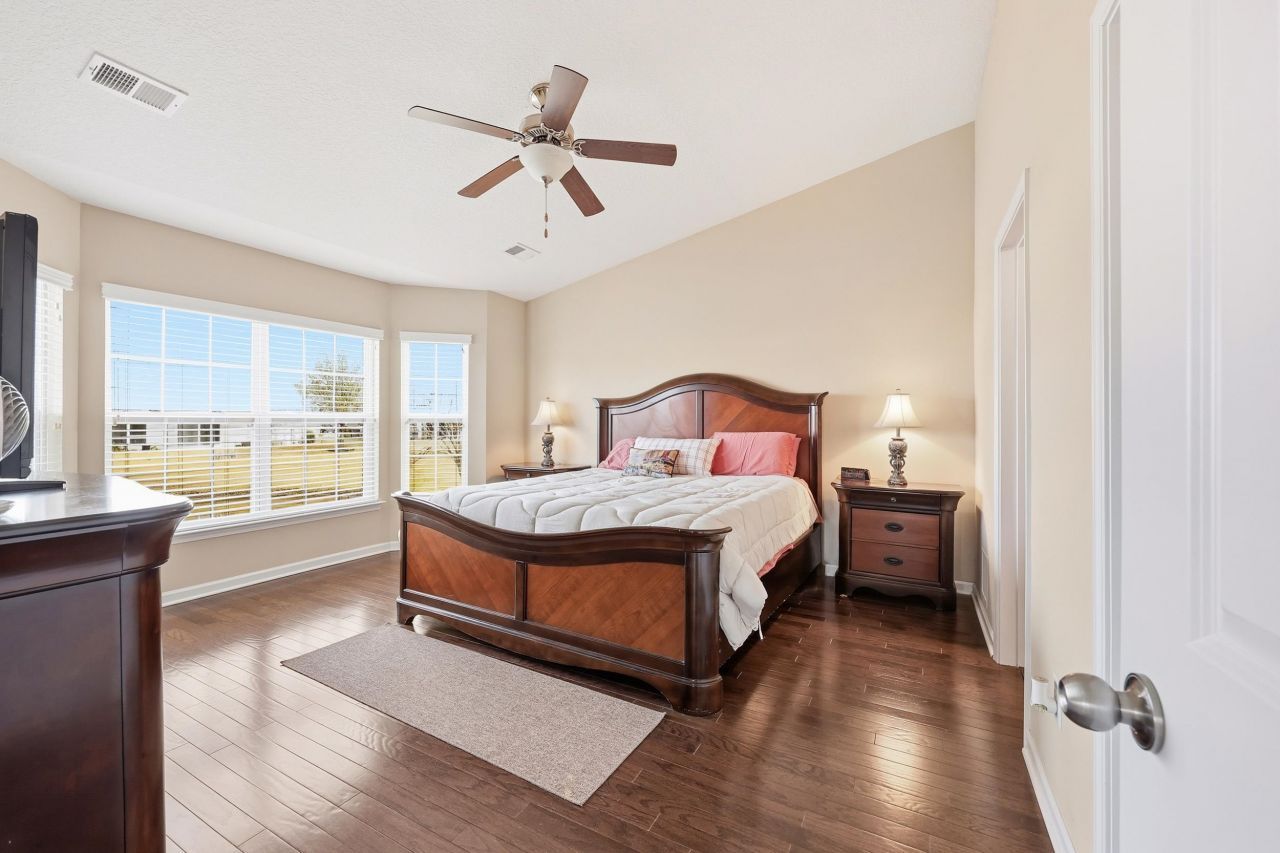 932 Tullamore Ct. Photo 15