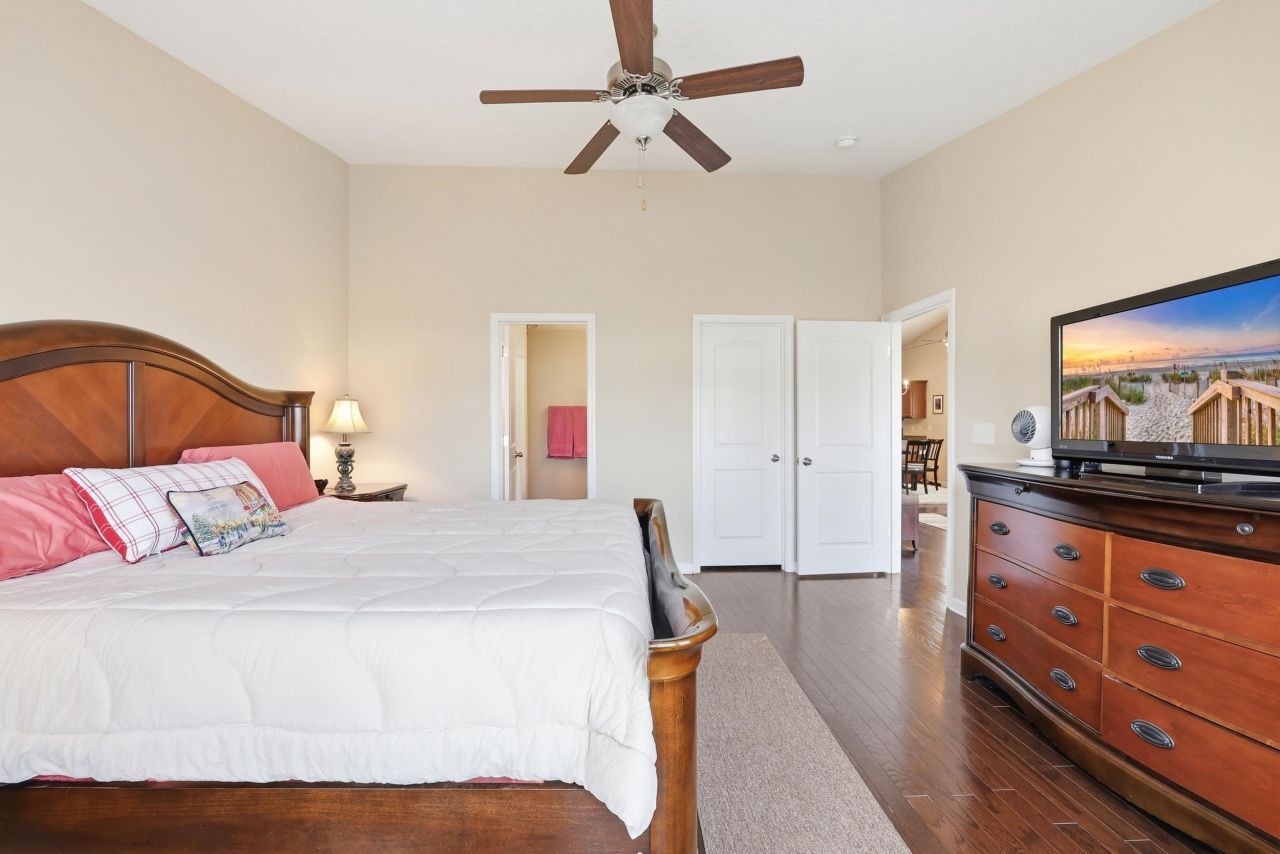 932 Tullamore Ct. Photo 16