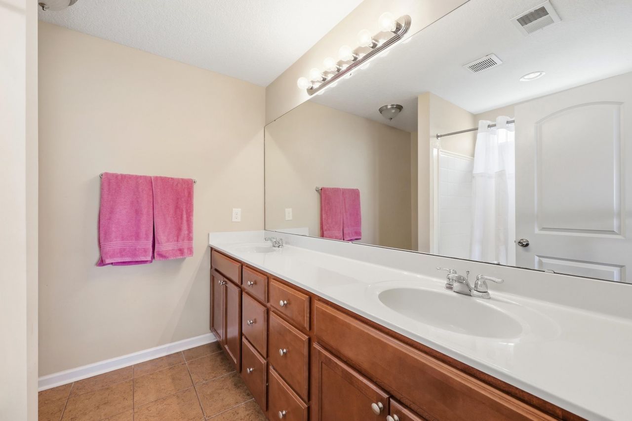 932 Tullamore Ct. Photo 17