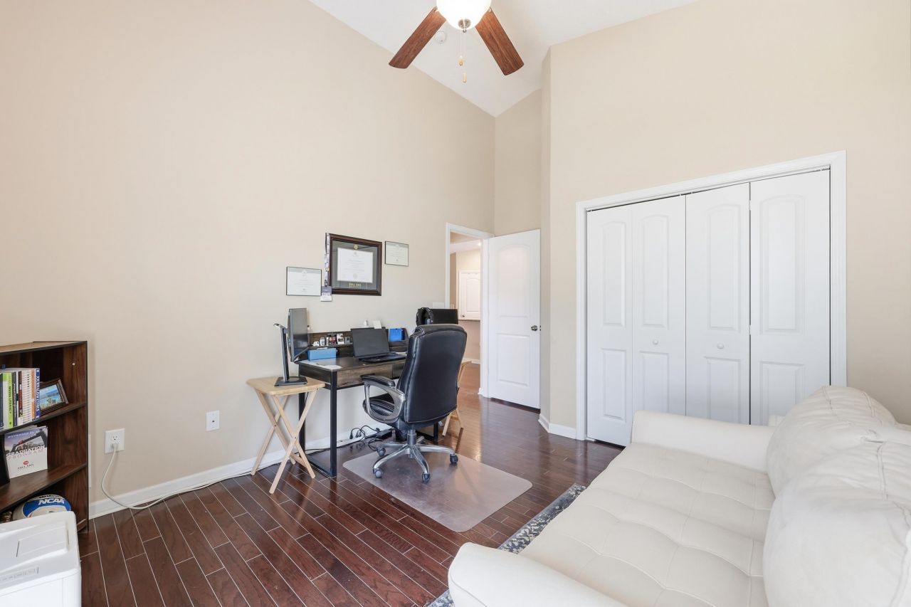 932 Tullamore Ct. Photo 23