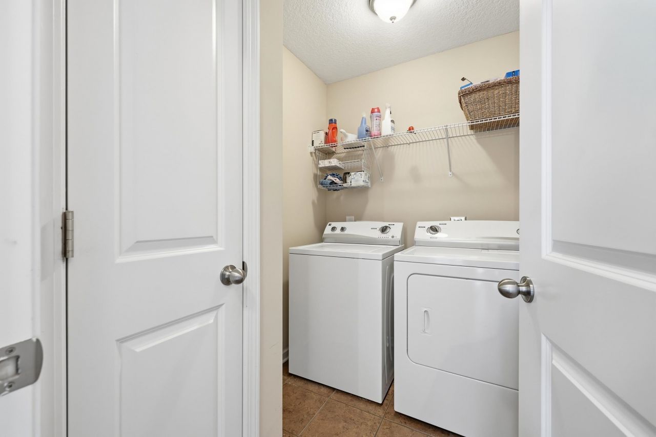 932 Tullamore Ct. Photo 24