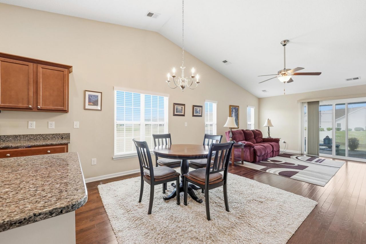 932 Tullamore Ct. Photo 8