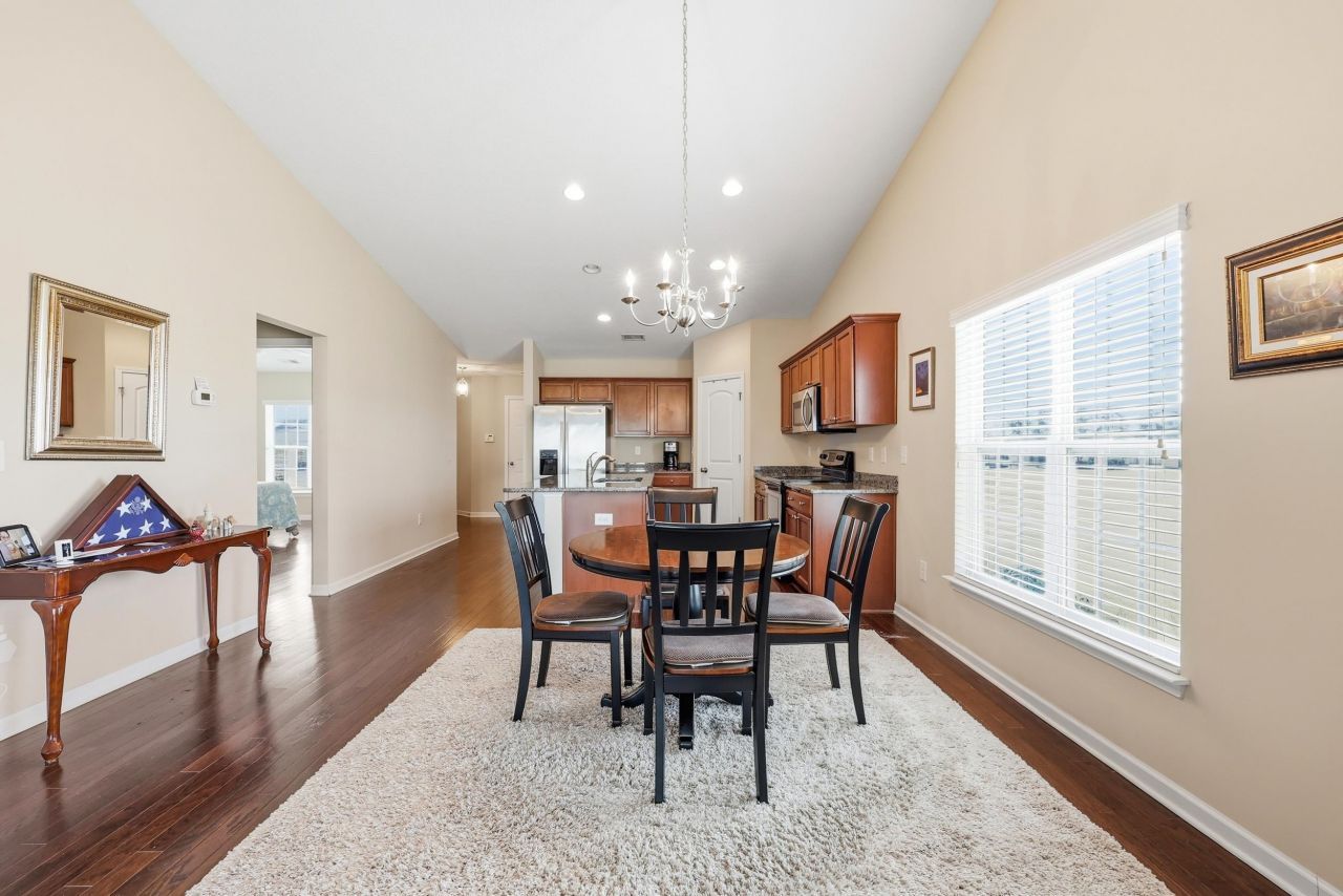 932 Tullamore Ct. Photo 9