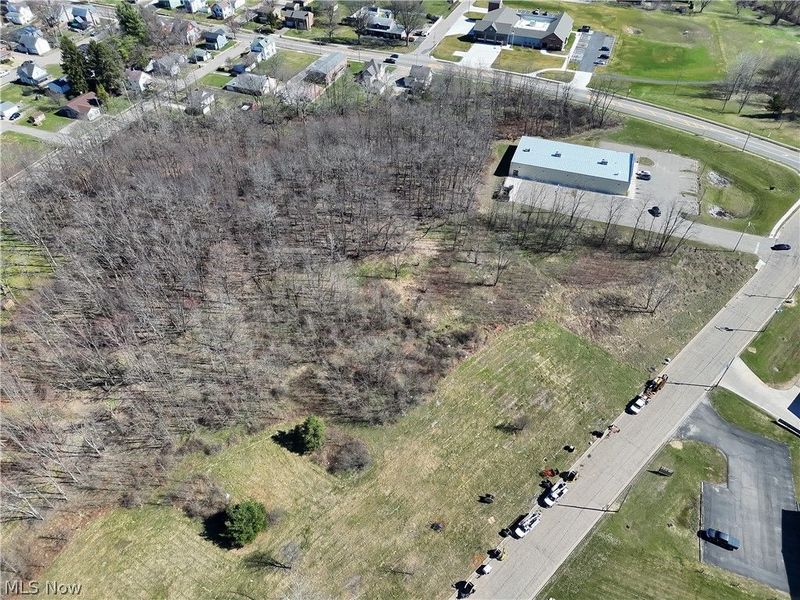 V/L Enterprise Circle , Louisville, OH 44641 Photo 3