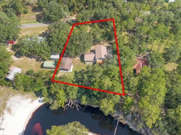 323 ST MARYS RIVER BLUFF Road, St. George, GA 31562