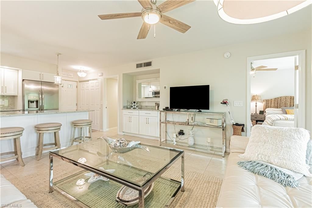 746 Eagle Creek Dr W, Unit 104, Naples, FL 34113 Photo