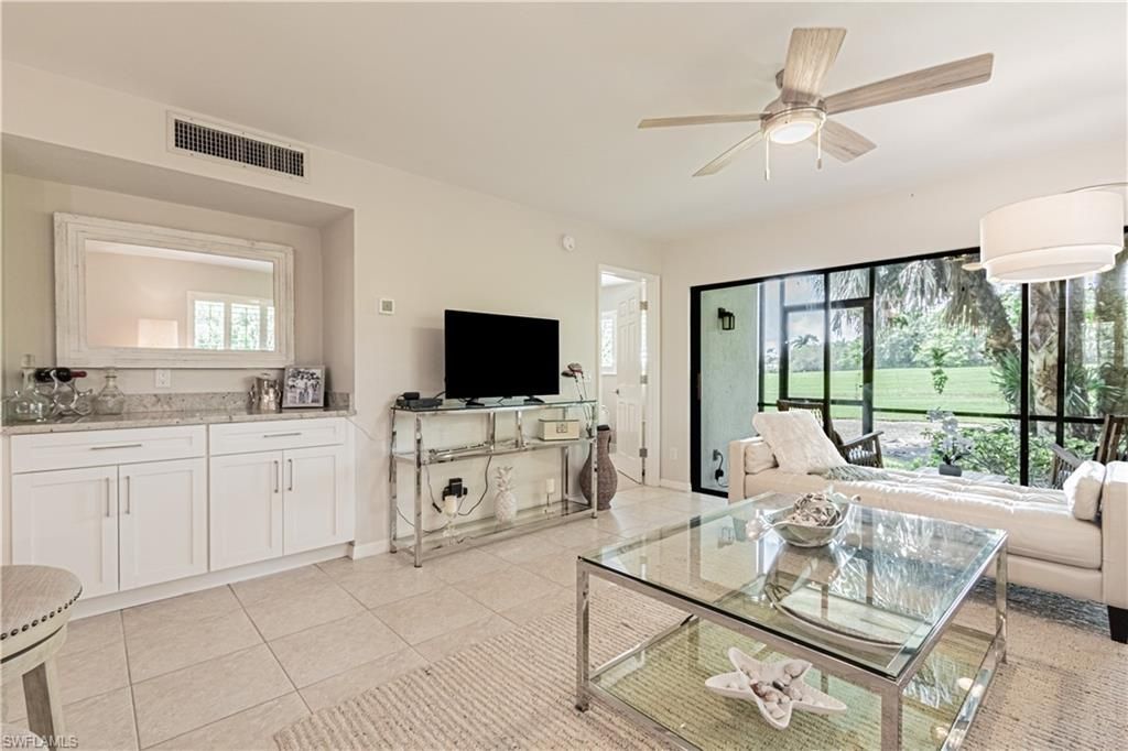 746 Eagle Creek Dr W, Unit 104, Naples, FL 34113 Photo