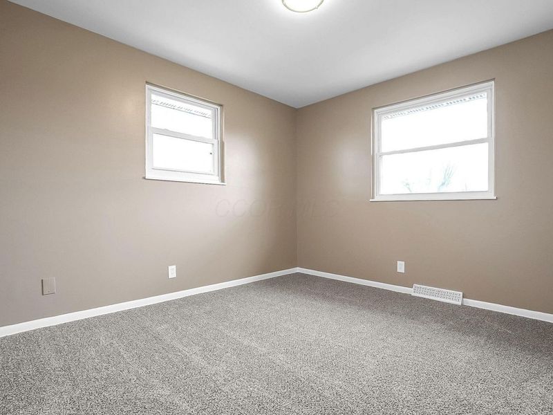 1364 Roberts Place, Columbus, OH 43207 Photo 11