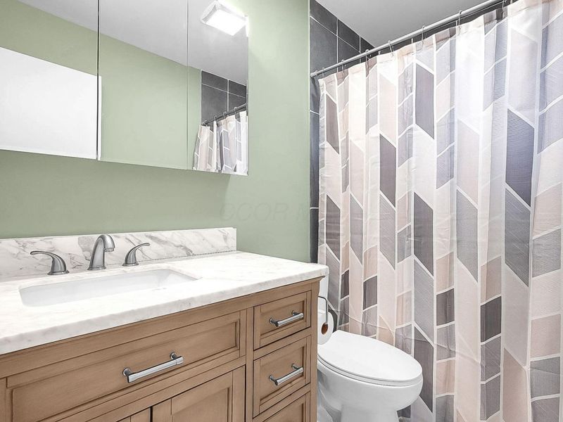 1364 Roberts Place, Columbus, OH 43207 Photo 17