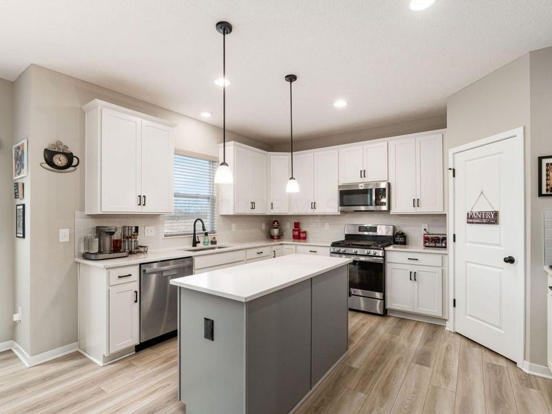 33 Erin Hills Road , Commercial Point, OH 43116 Photo 13