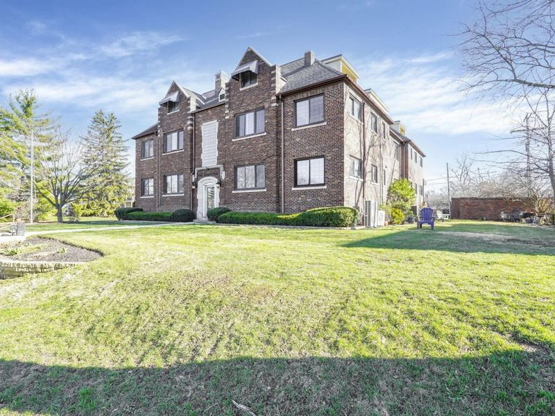 2208 Arlington Avenue , Columbus, OH 43221 Photo 3