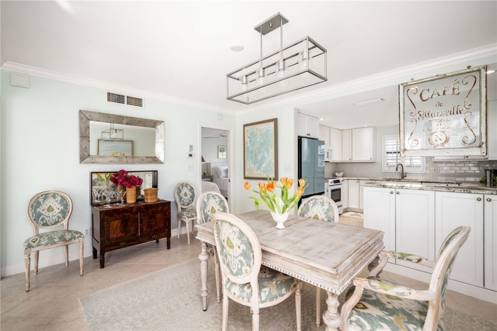 1180 Reef Road, Unit B7, Vero Beach, FL 32963 Photo