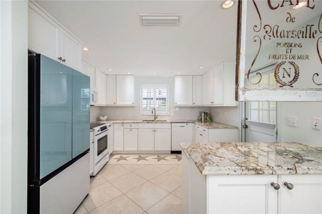 1180 Reef Road, Unit B7, Vero Beach, FL 32963 Photo