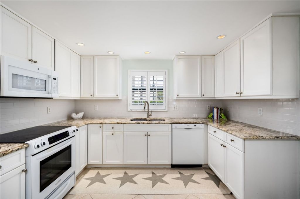 1180 Reef Road, Unit B7, Vero Beach, FL 32963 Photo