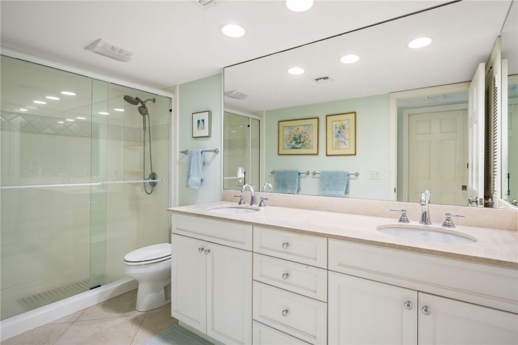 1180 Reef Road, Unit B7, Vero Beach, FL 32963 Photo