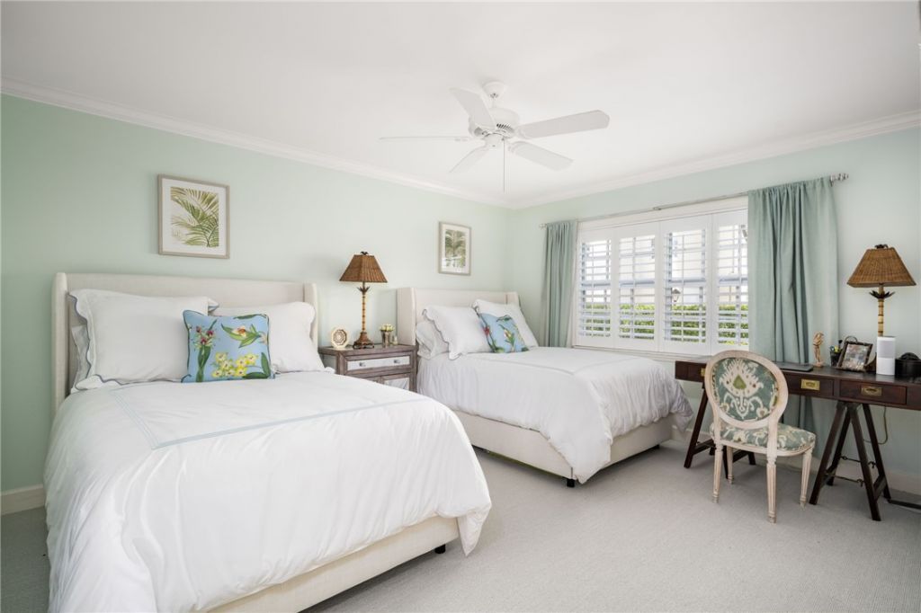 1180 Reef Road, Unit B7, Vero Beach, FL 32963 Photo