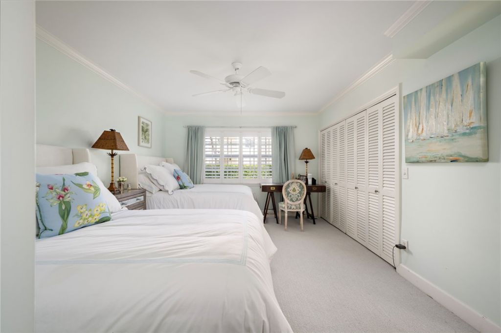 1180 Reef Road, Unit B7, Vero Beach, FL 32963 Photo