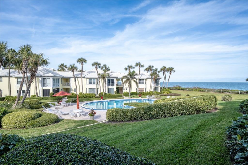 1180 Reef Road, Unit B7, Vero Beach, FL 32963 Photo