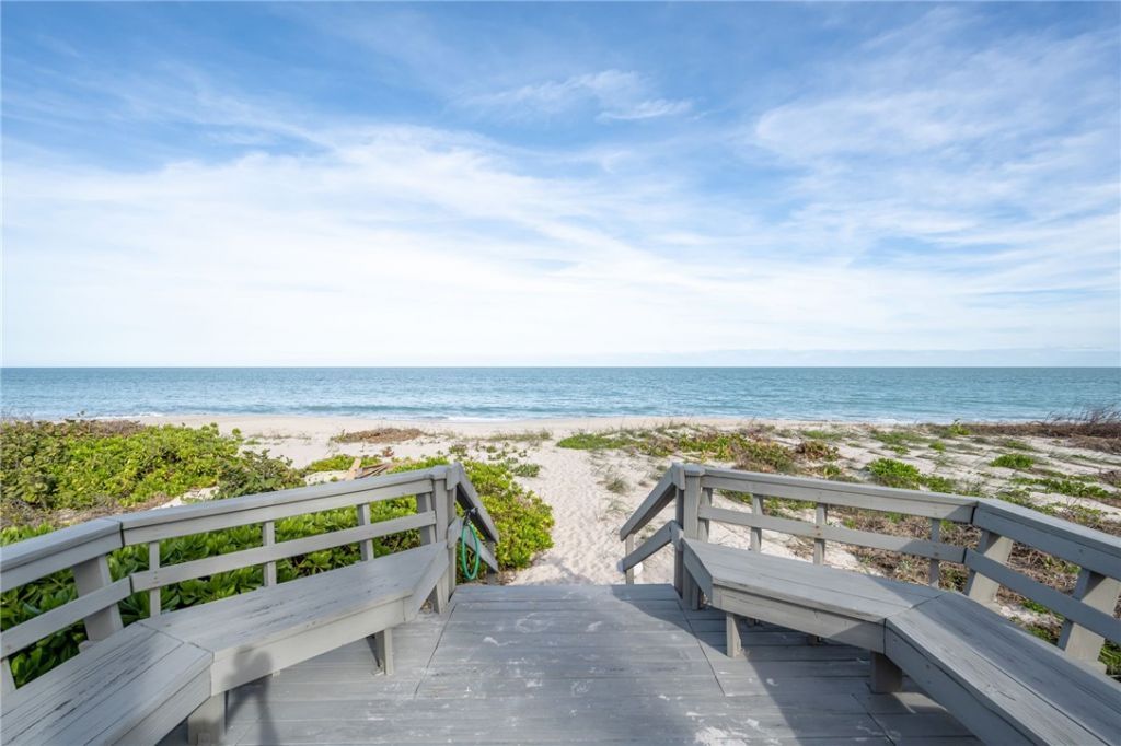 1180 Reef Road, Unit B7, Vero Beach, FL 32963 Photo