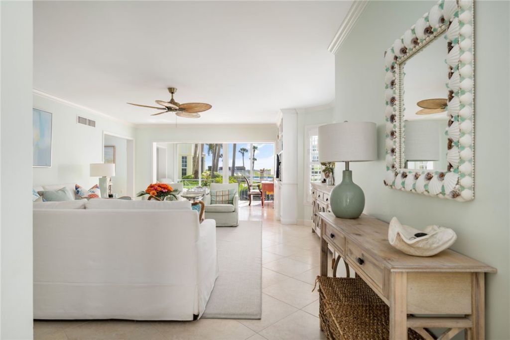 1180 Reef Road, Unit B7, Vero Beach, FL 32963 Photo