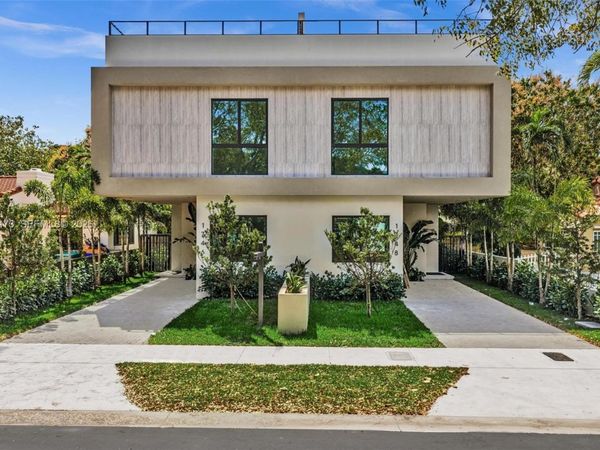 1746 SW 21st Ter, Unit Left, Miami, FL 33145