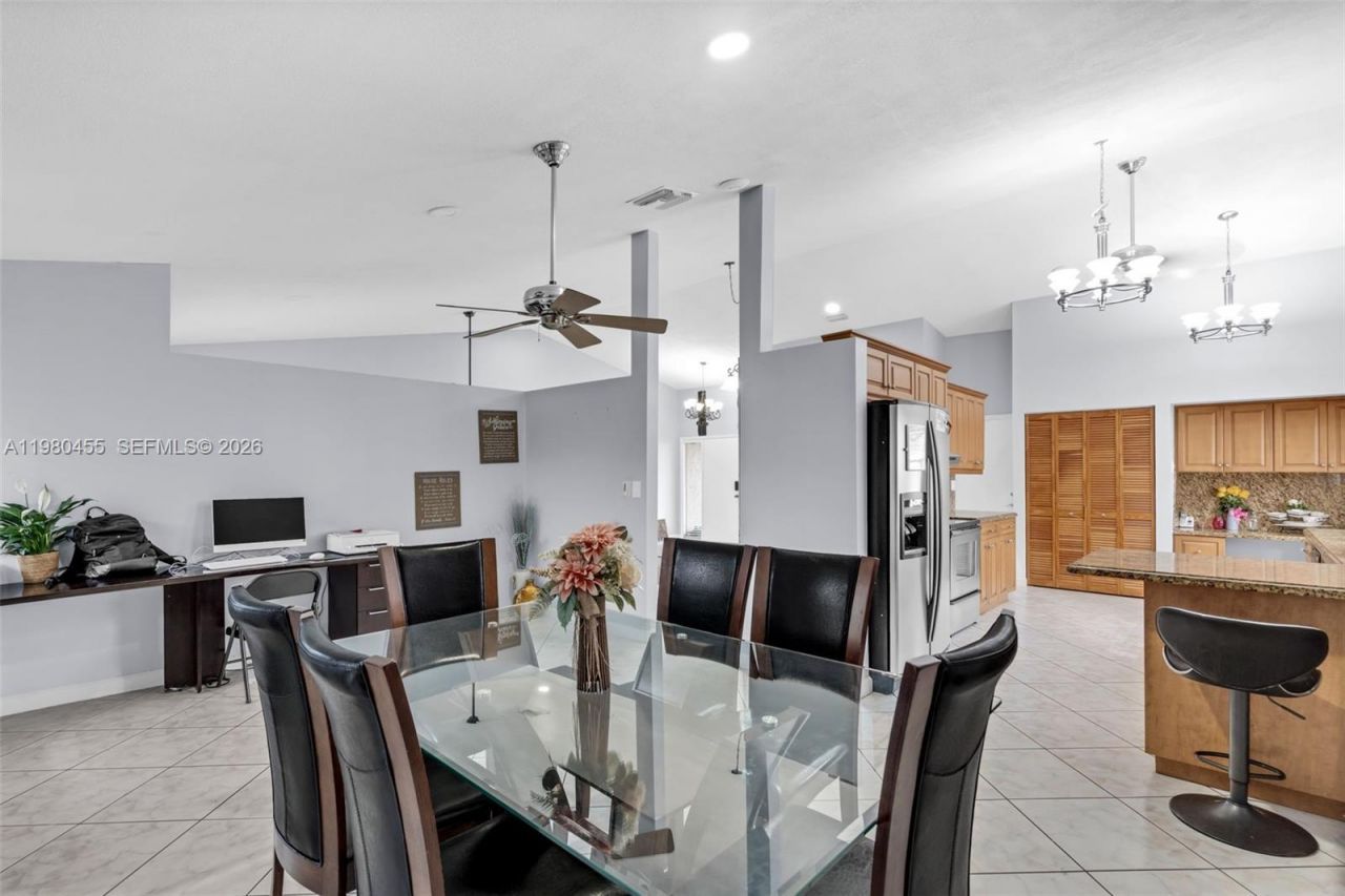 8650 NW 46th Ct, Lauderhill, FL 33351 Photo