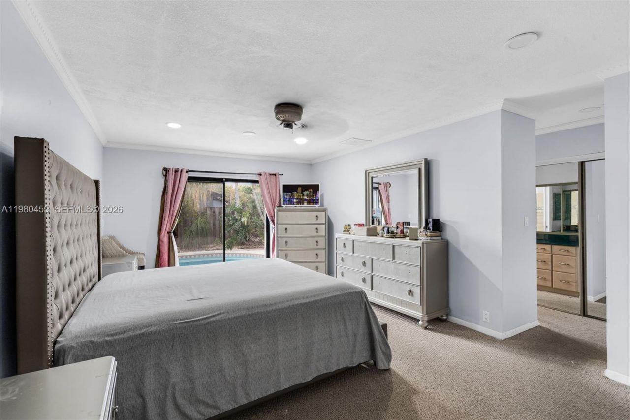 8650 NW 46th Ct, Lauderhill, FL 33351 Photo