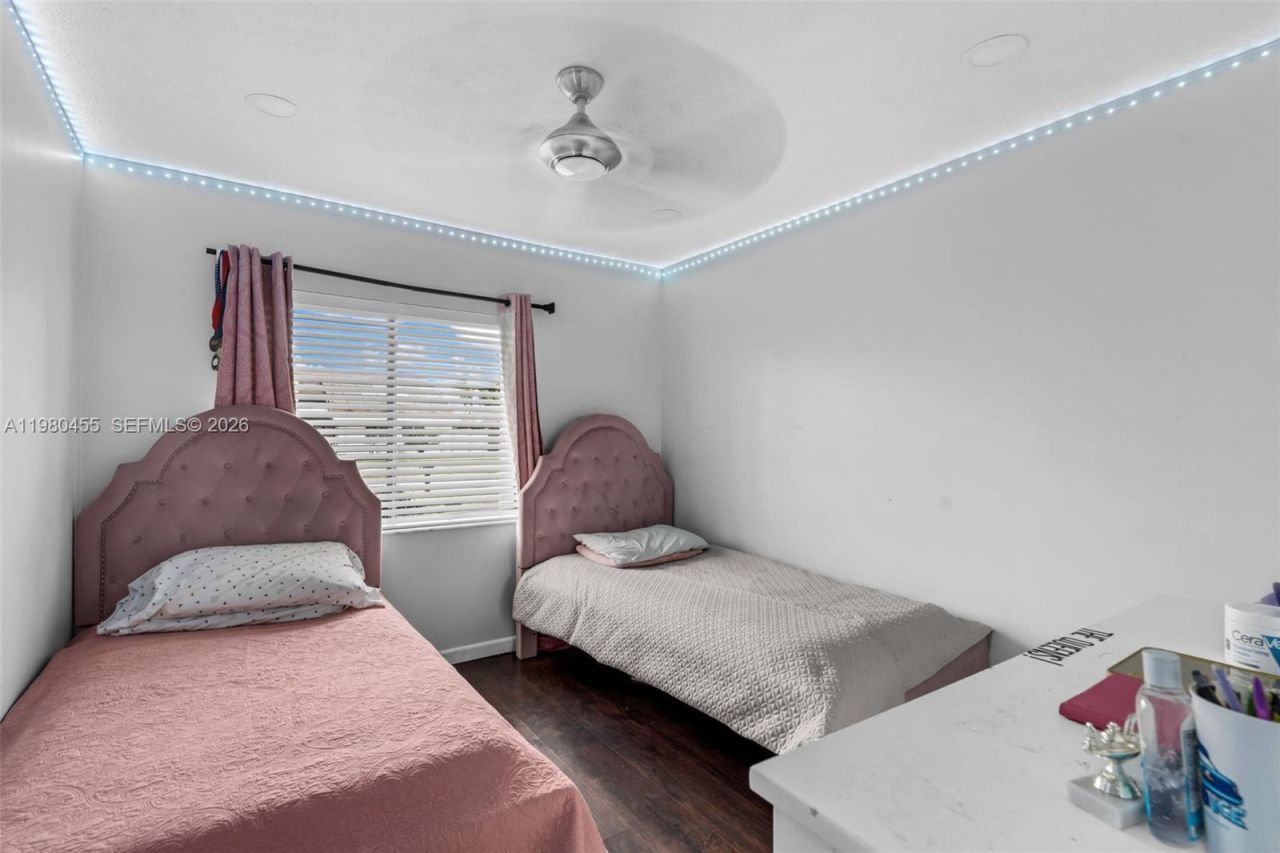 8650 NW 46th Ct, Lauderhill, FL 33351 Photo