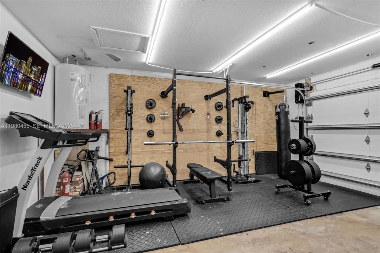 8650 NW 46th Ct, Lauderhill, FL 33351 Photo