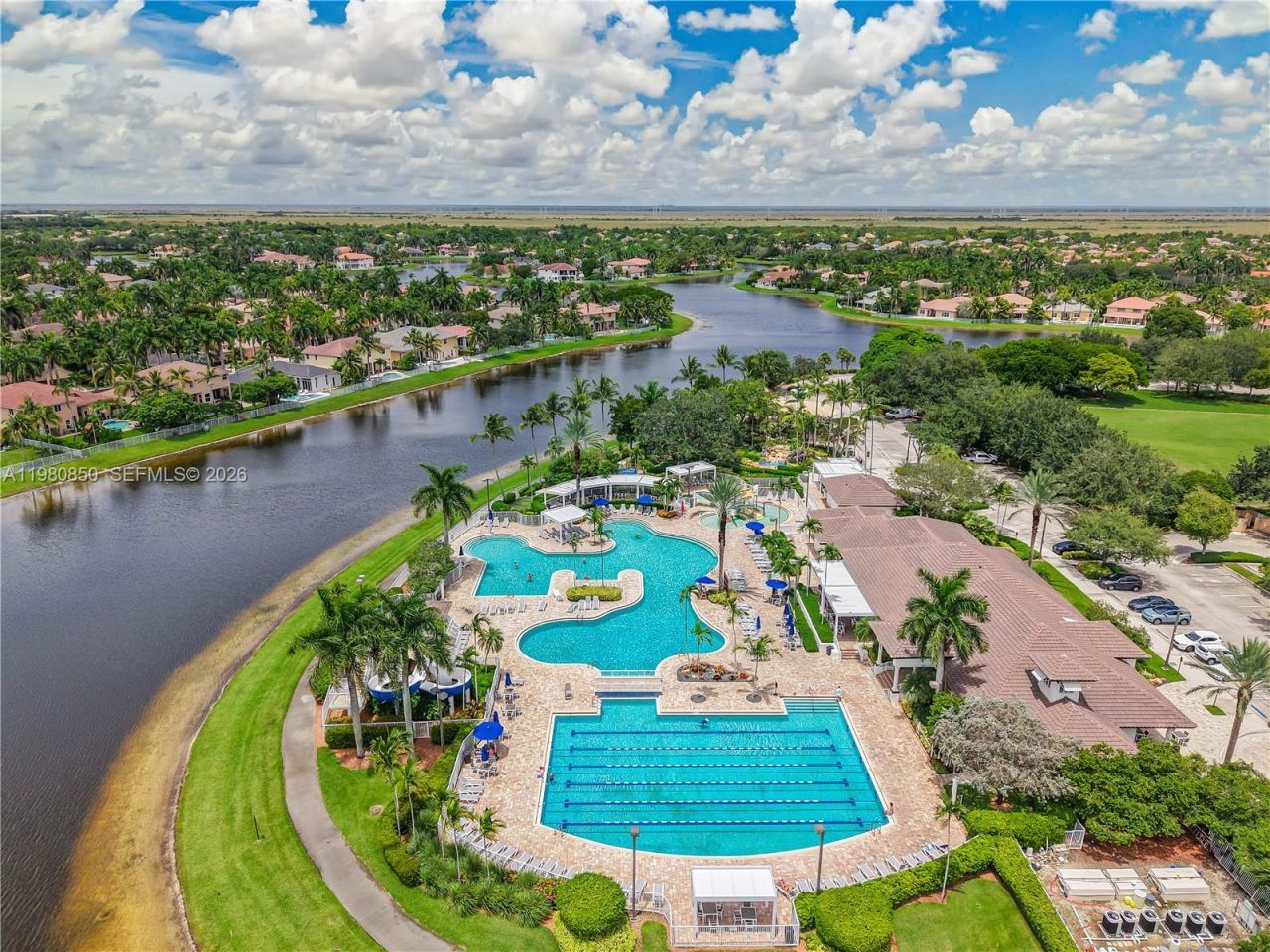 1046 Golden Cane Dr , Weston, FL 33327 Photo