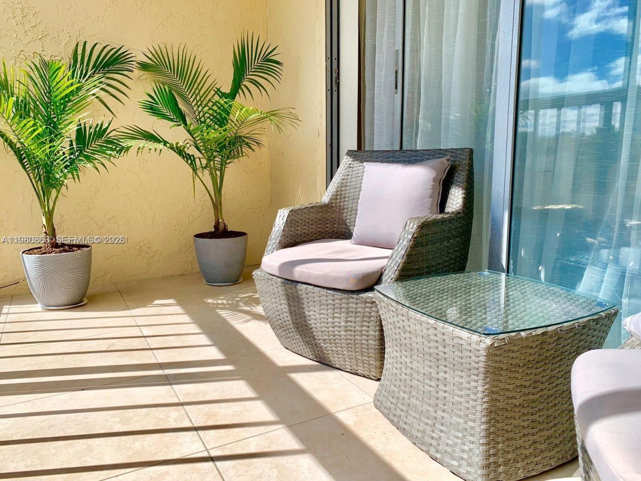 851 Three Islands Blvd, Unit 308, Hallandale Beach, FL 33009 Photo