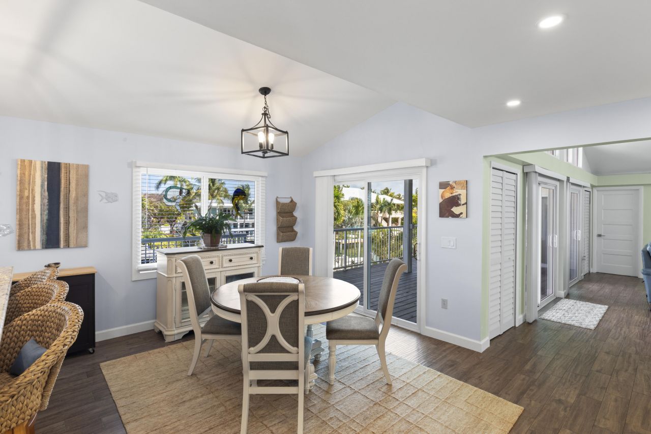 16823 E Point Drive, Sugarloaf, FL 33042 Photo